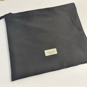 NEW Gucci Beauty VIP Black Satin Cosmetic Bag Pouch Lined with Zipper